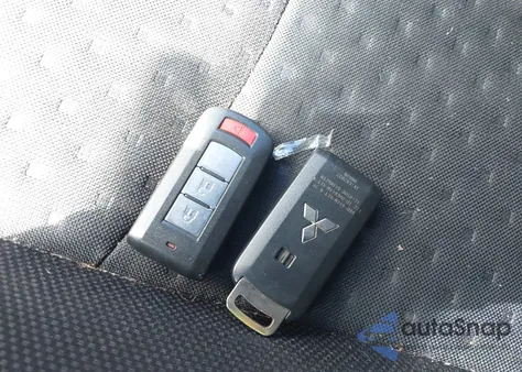 2011 Mitsubishi Outlander Sport Se z USA, uszkodzony, nr VIN JA4AR4AU7BZ005837